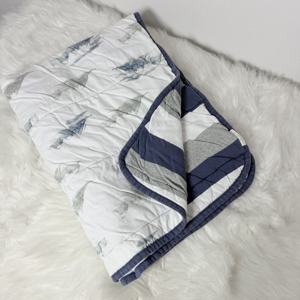 BURT'S BEES Mountains Baby Blanket Reversible Blue Gray White Organic Cotton